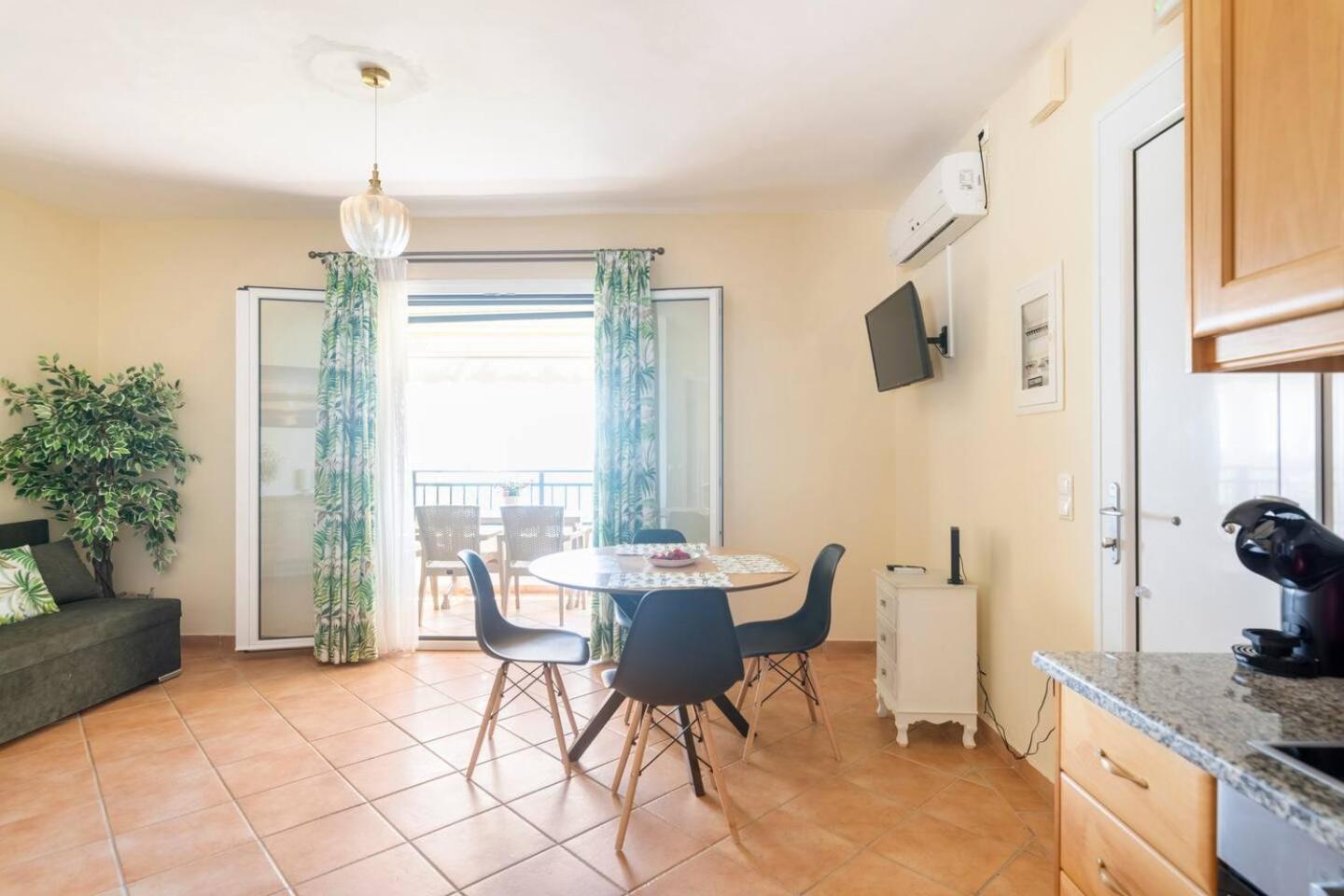 Beachfront Balcony Marinas 2 New Era In Holidays *